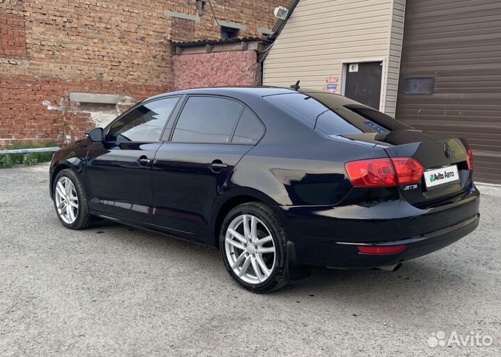Volkswagen Jetta 1.6 AT, 2012, 199 000 км