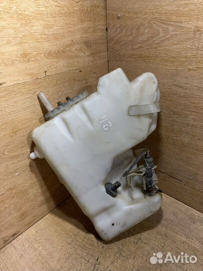 Бачок омывателя Mercedes W211 B65