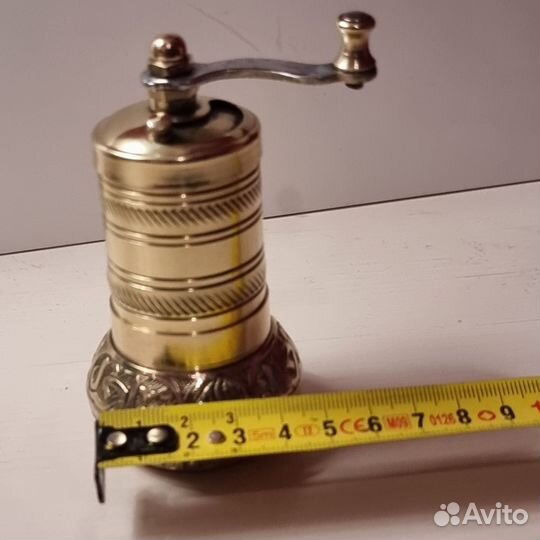 Мельница ручная металл, новая, механическая