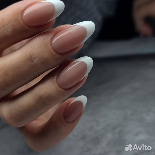 Маникюр, педикюр, гелевое укрепление