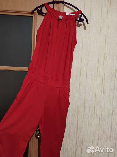 Комбинезон женский красный