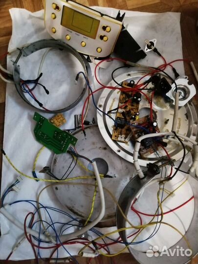 Чайник Polaris на разбор