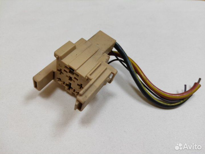 Разъем электрический Volkswagen Golf 6 caxa 1.4