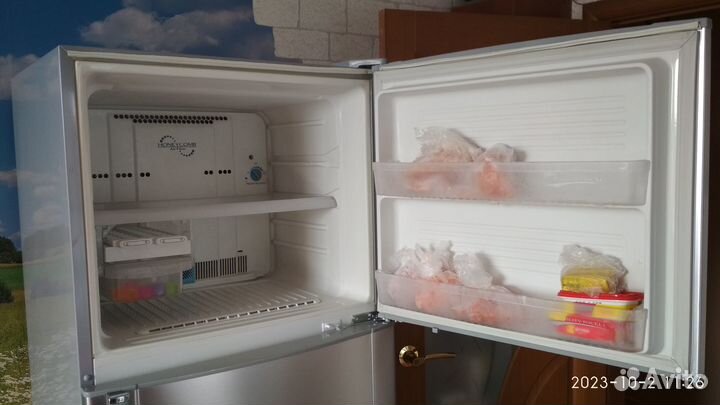 Холодильник бу sharp