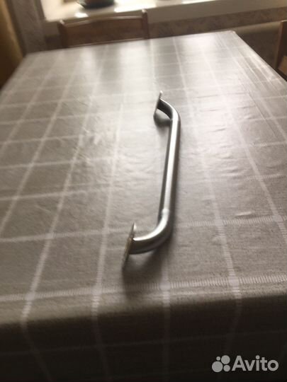 Поручень для ванной