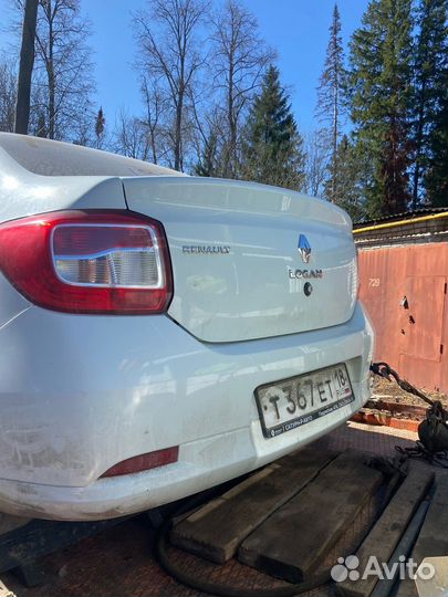 Разбор Renault Logan 2 2018 1.6 МКПП белый Серый