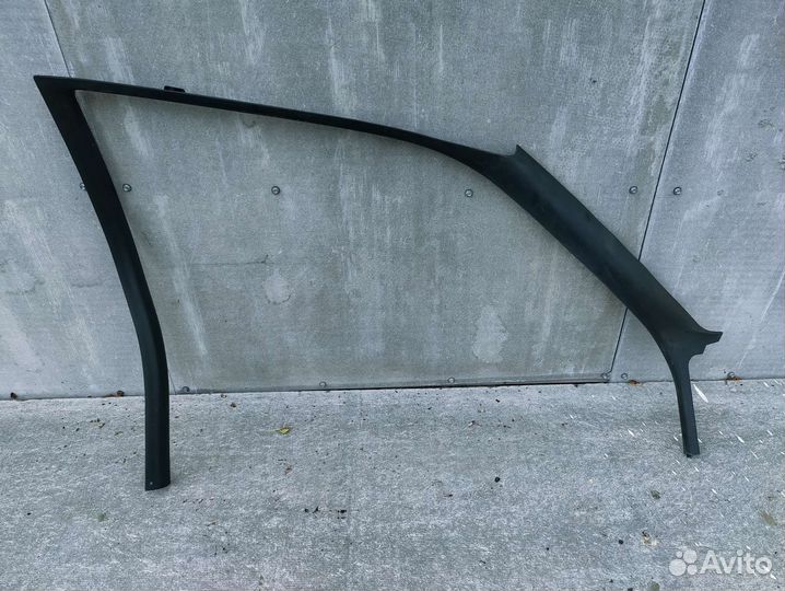 Накладка на переднюю стойку левая Pontiac grand Am