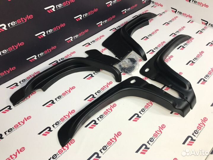 Фендера Suzuki Jimny K2292