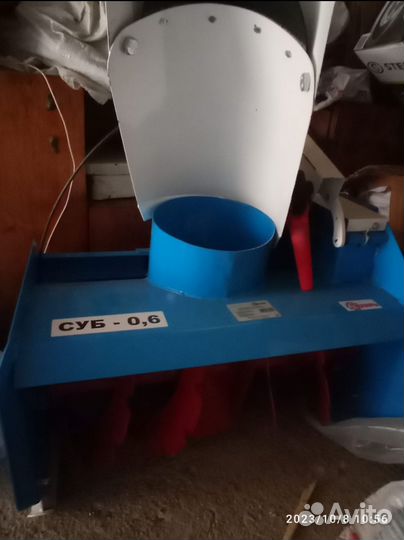 Снегоуборочная приставка к мотоблоку