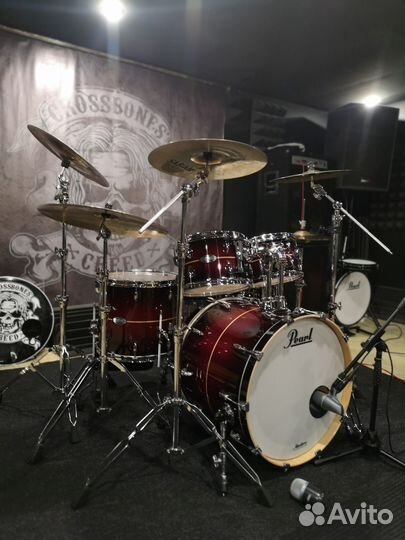 Ударная установка Pearl Masters Maple Complete