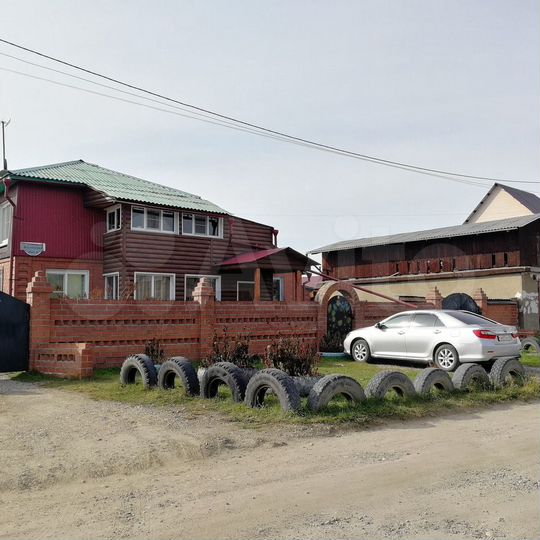 Коттедж 260 м² на участке 15 сот.