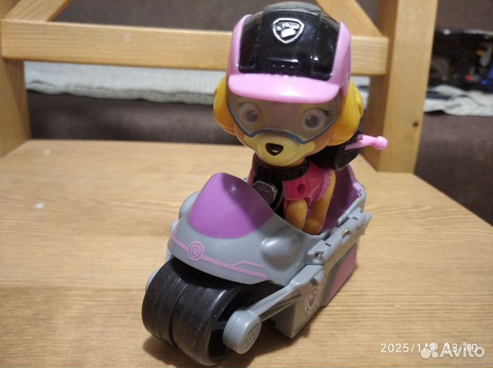 Скай на квадракоптере из Щенячьего патруля