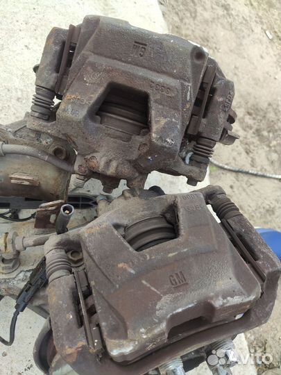 Суппорт передний Шевроле Круз Chevrolet Cruze