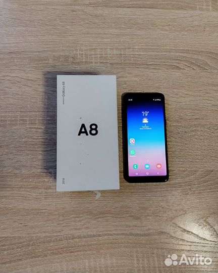 Samsung Galaxy A8 (2018), 4/32 ГБ