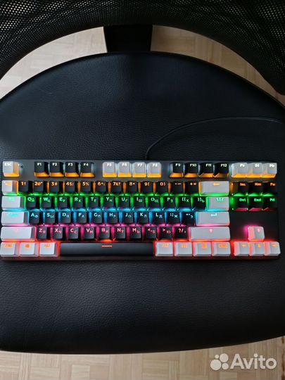 Механическая клавиатура leaven k550