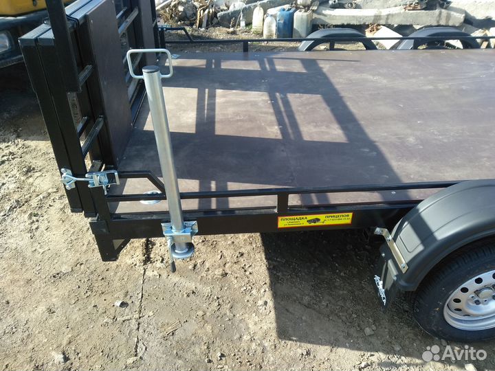 Стойка опорная (с кронштейном) на легковой прицеп