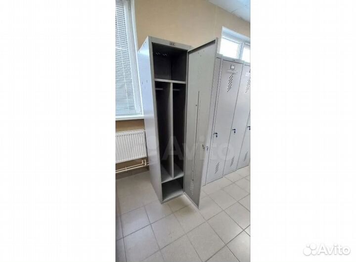 Шкаф металлический кабинка для раздевалки