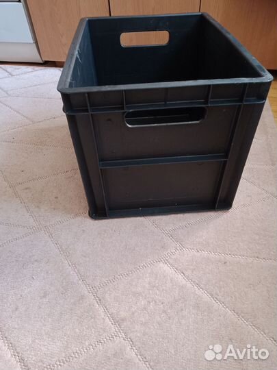 Ящик пластиковый