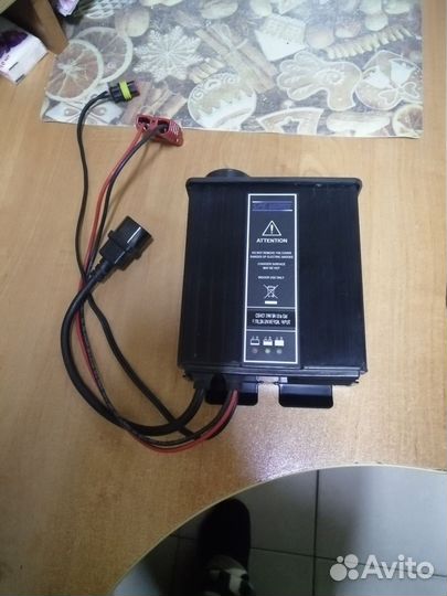 Зарядное устройство tennant T2