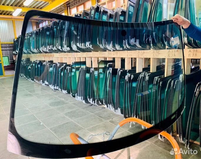 Лобовое стекло Бмв е46