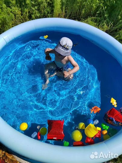 Надувной бассейн