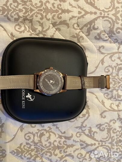 Продам часы George kini