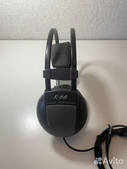 Проводные наушники AKG K66