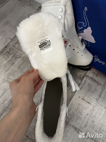 Коньки фигурные