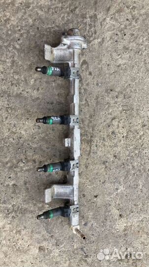 Топливная рампа 1.6 Форд фокус 2