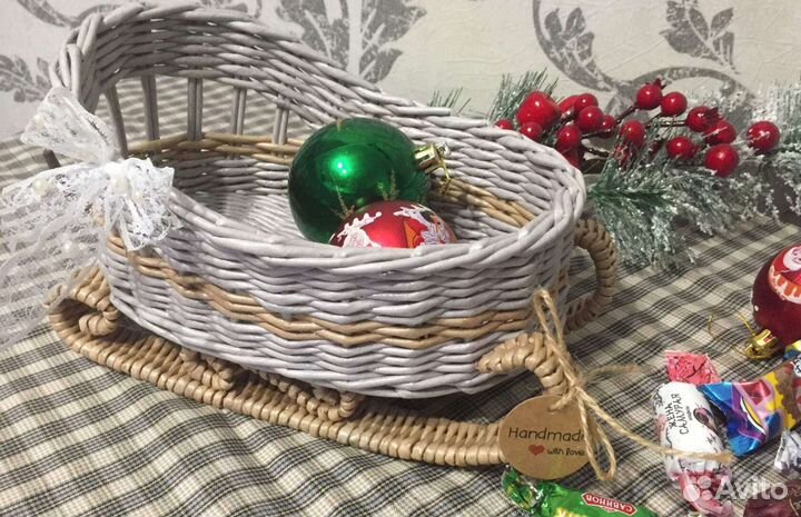 Санки новогодние