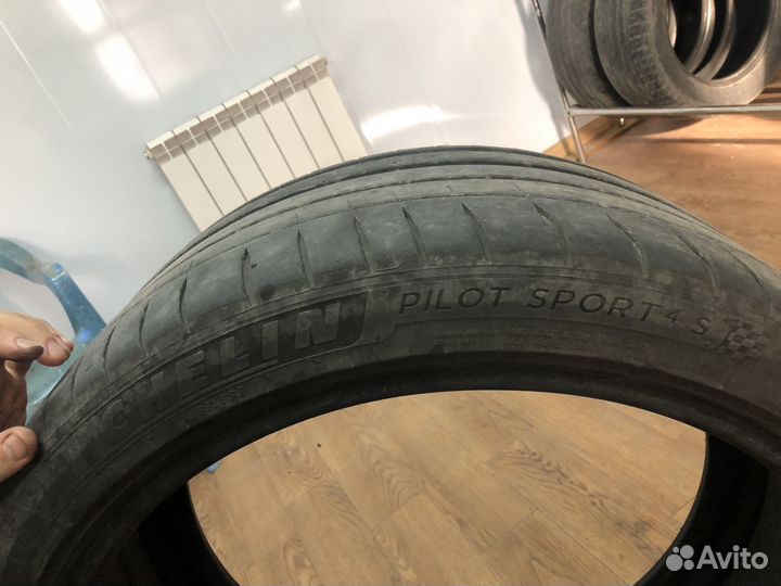 Michelin Pilot Sport 4 S 275/35 R21