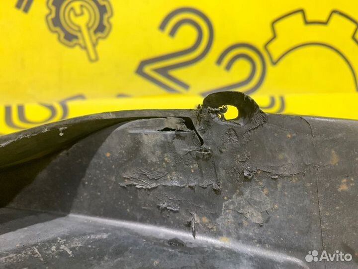 Брызговик задний правый Infiniti Fx35 S50 VQ35DE