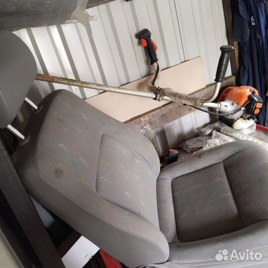 Сиденье пассажирское на фольксваген т5