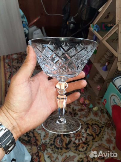 Вазочка для варенья на ножке