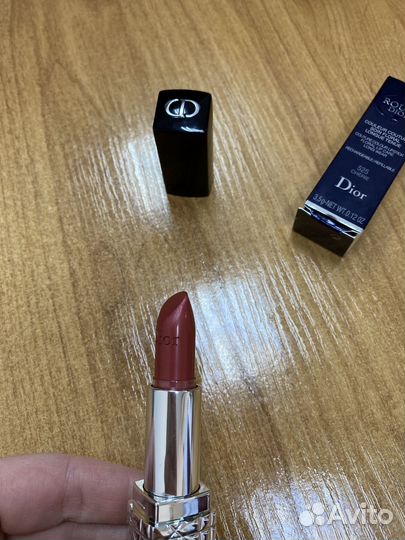 Помада dior
