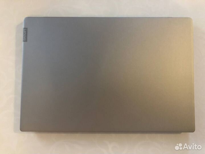 Ноутбук Lenovo