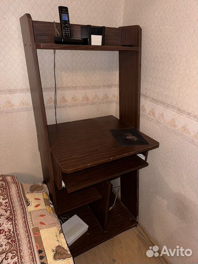 Компьютерный стол