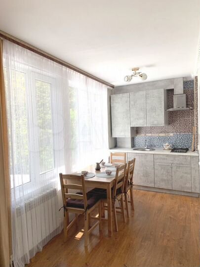 2-к. квартира, 55 м², 3/4 эт.