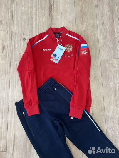 Спортивный костюм женский новый