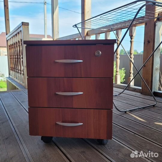 Тумбочка офисная с ящиками бу