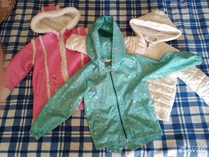 Куртки на девочку