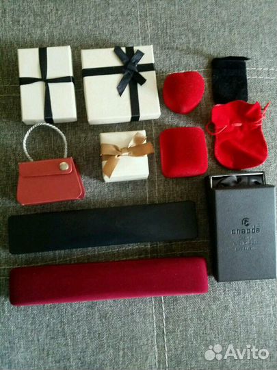 Футляры для ювелирных изделий