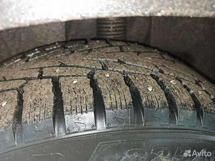 Nokian Tyres Hakkapeliitta 7 SUV 225/60 R17