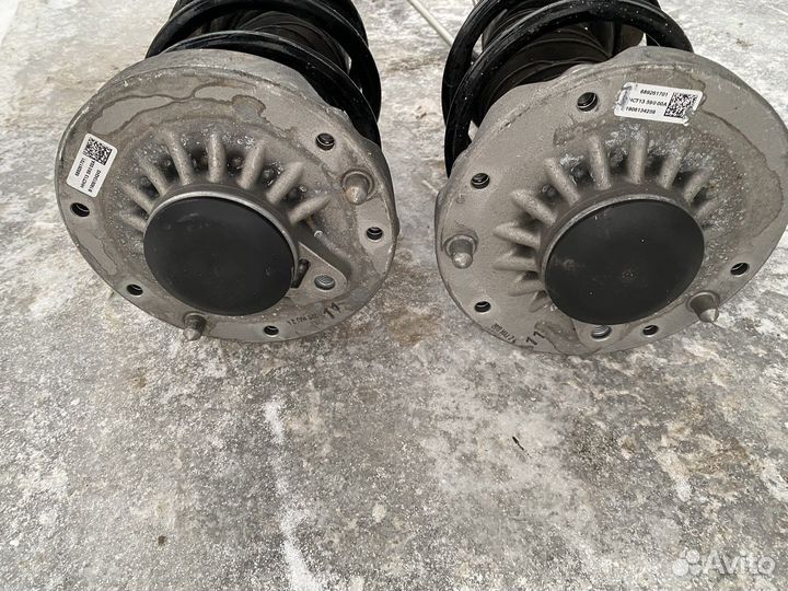 Передние амортизаторы полный привод на BMW X1 F48