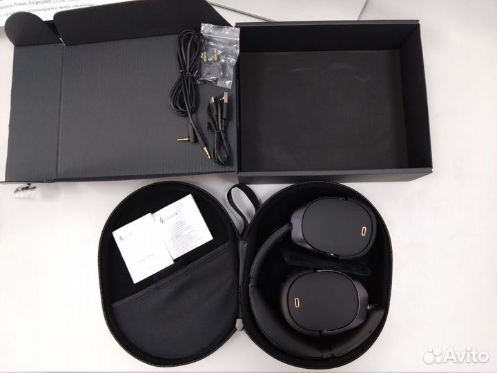 Bluetooth-наушники Edifier WH950NB