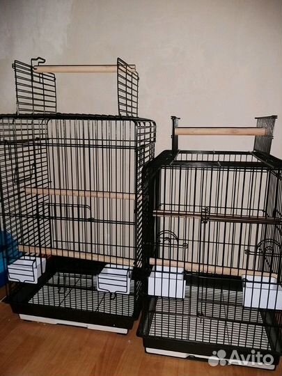 Клетка большая для крупного попугая