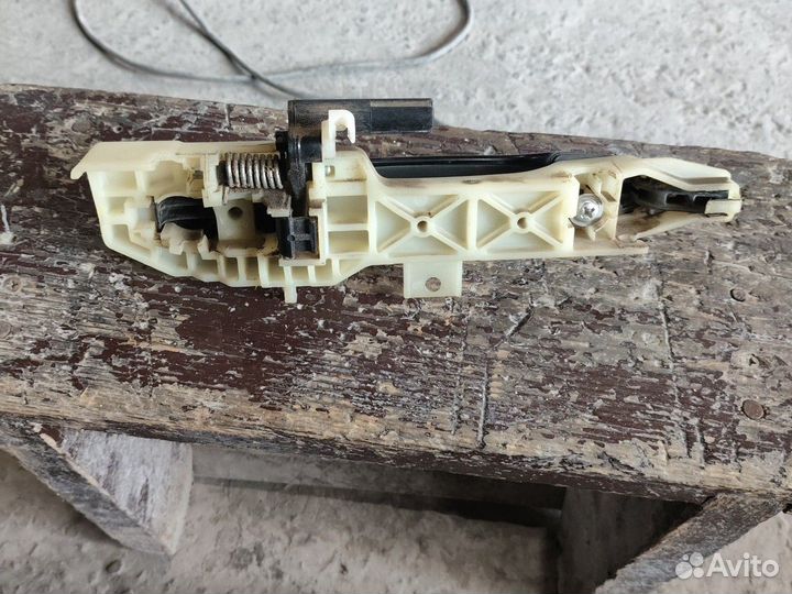 Hyundai solaris 1 задний левый ручка