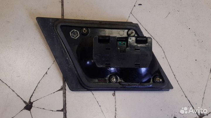 Фонарь внутренний правый LADA 2115