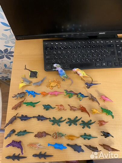 Игрушки из Киндер ссср,Динозавр, и тд