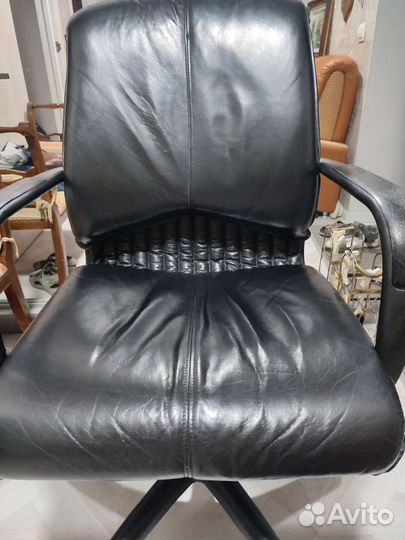 Компьютерное кресло руководителя бу